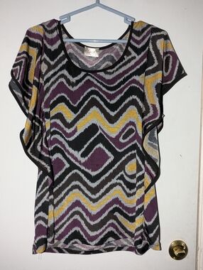 Lavish Zigzag Flutter Sleeve Top
